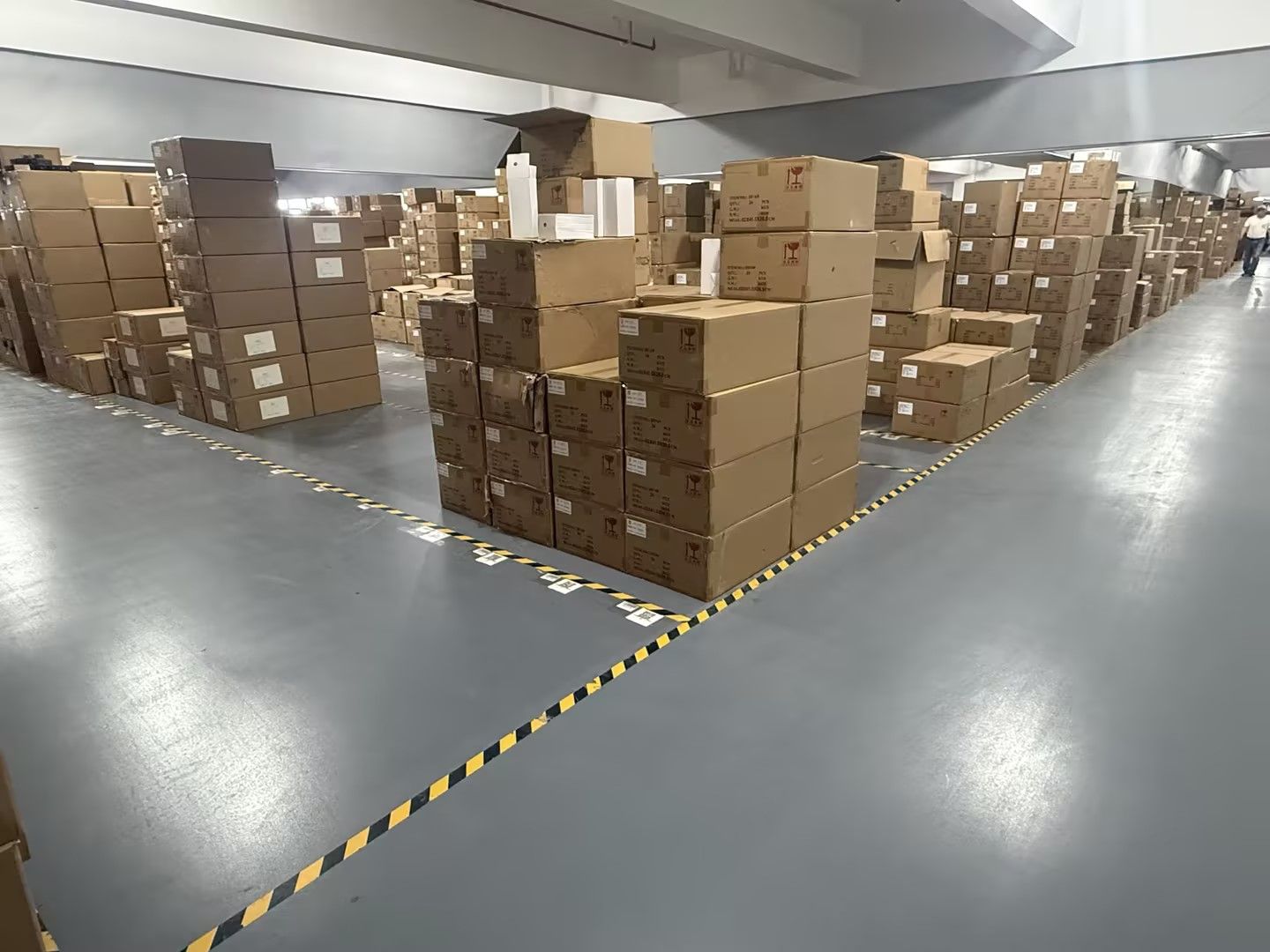 Aromiso — Warehouse & storage